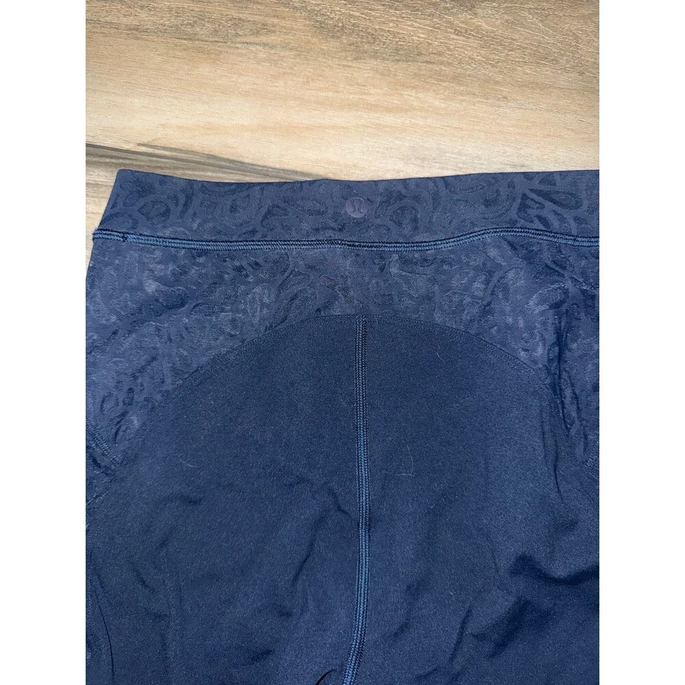 Lululemon nwot leggings  size 6